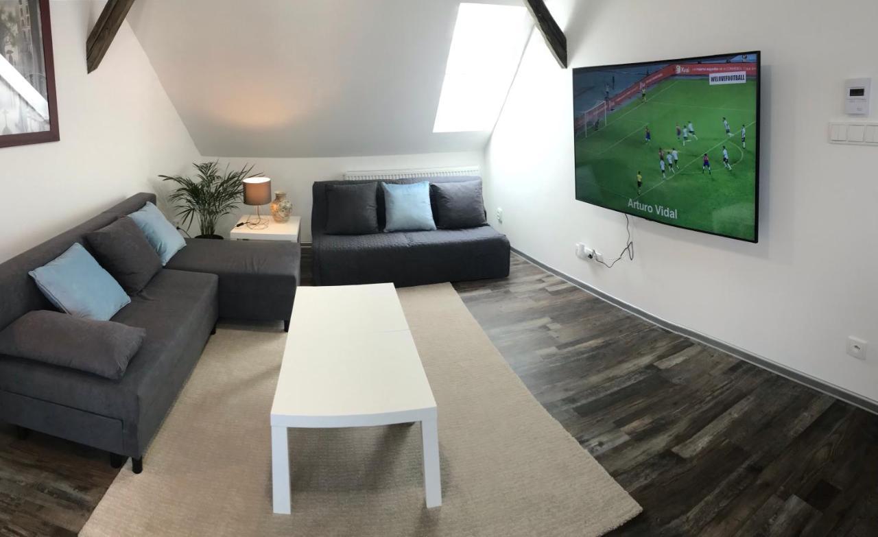 Apartman 3Kk 80 M2 S Virivkou A Saunou Їглава Екстер'єр фото